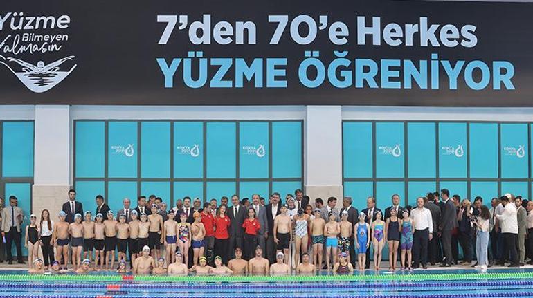 Bakan Kasapoğlu Konyada Olimpik Yüzme Havuzunun açılışını yaptı