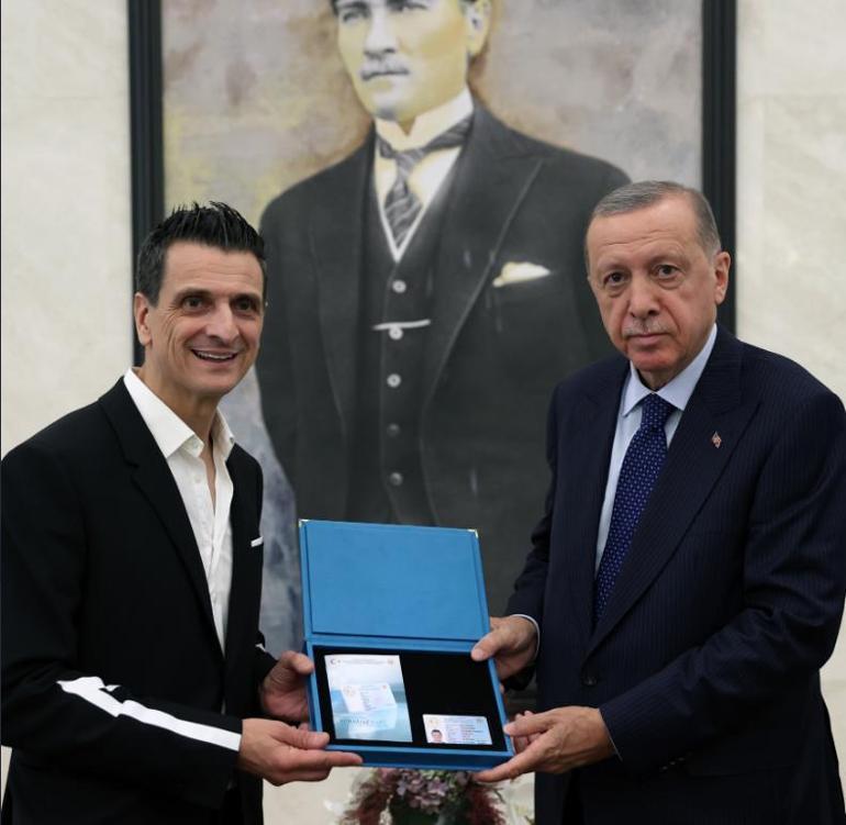 Cumhurbaşkanı Erdoğandan Guidettiye Turkuaz kart