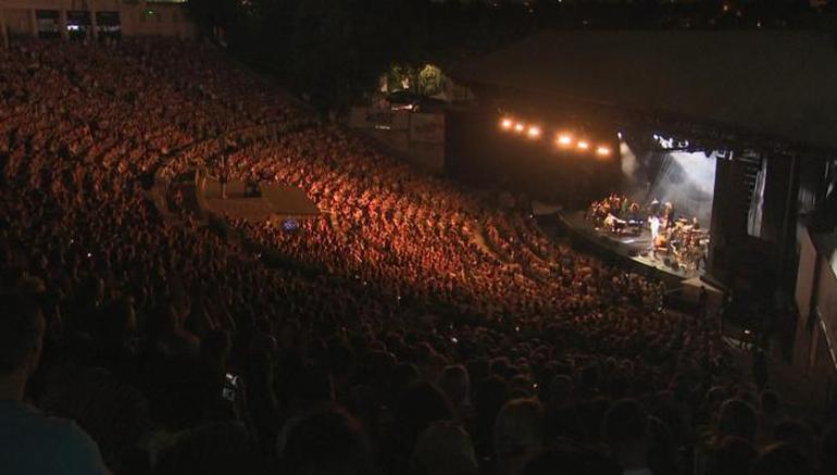 Pink Martini İstanbulda konser verdi