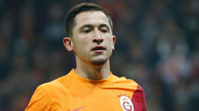 Galatasarayda ayrılık kapıda Serie B ekibi transfer etmek istiyor
