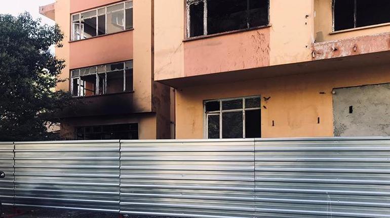 Beşiktaşta metruk bina korkusu 12 yıldır yıkılmayı bekliyor