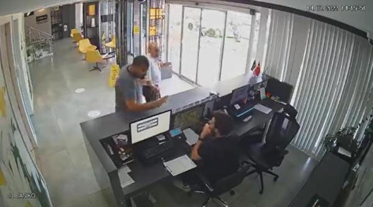 Uçan tekmeli, bastonlu kira kavgası