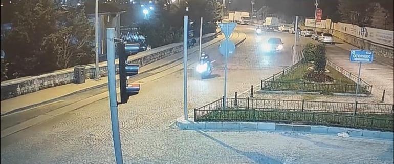 İstanbul’da genç kıza kapkaç Motordaki etiket yakalattı