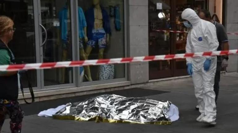 İtalyada infial yaratan görüntü Sokak ortasında döve döve öldürdü