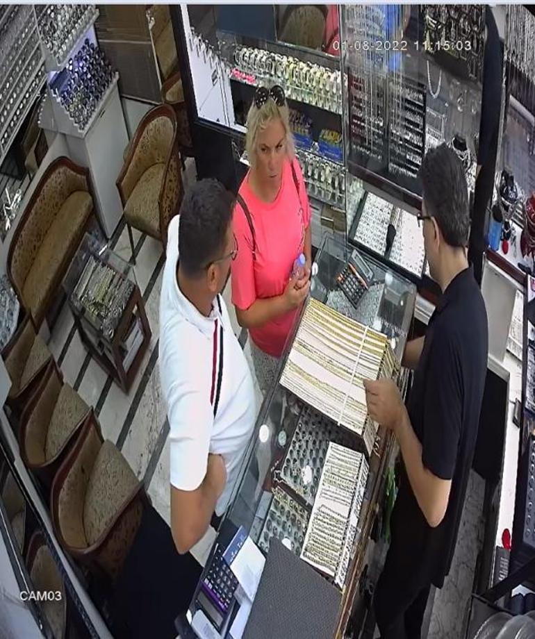 Macaristanlı çiftin altın bileklik hırsızlığı kamerada