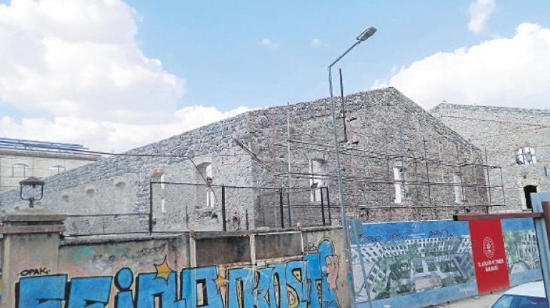 Tekel Alsancak Sigara Fabrikası restore ediliyor