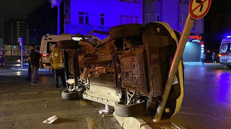 Ümraniye’de iki otomobil çarpıştı: 2 yaralı