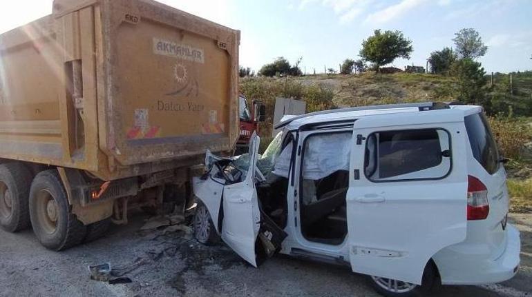 Hafriyat kamyonu dehşet saçtı Genç sürücü hayatını kaybetti