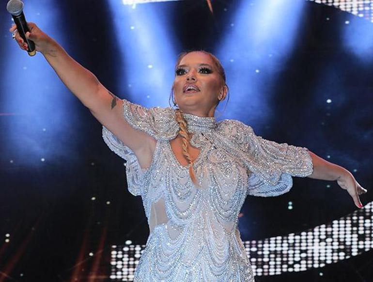 Kuruçeşme Açıkhavada Demet Akalın şov