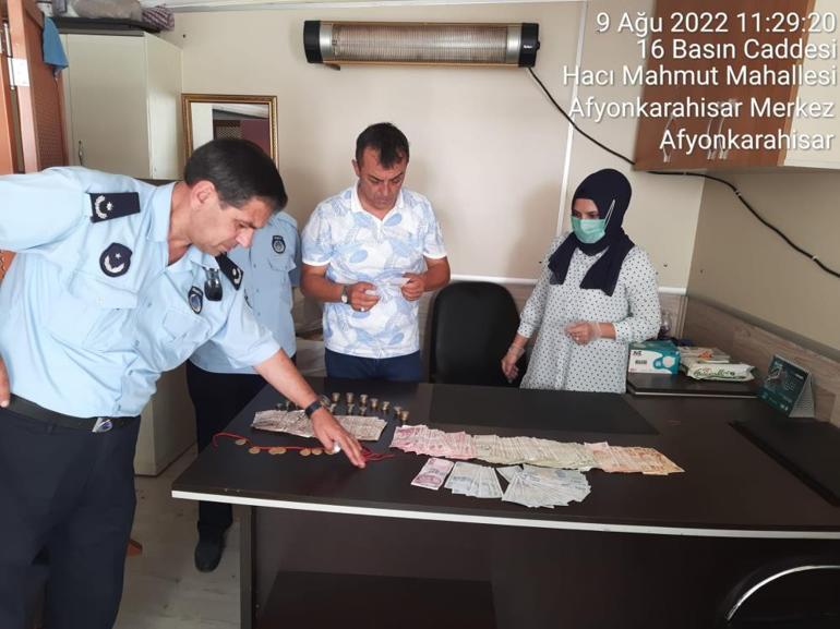 Dilenci kadının üzerinden çıkanlar ağızları açık bıraktı