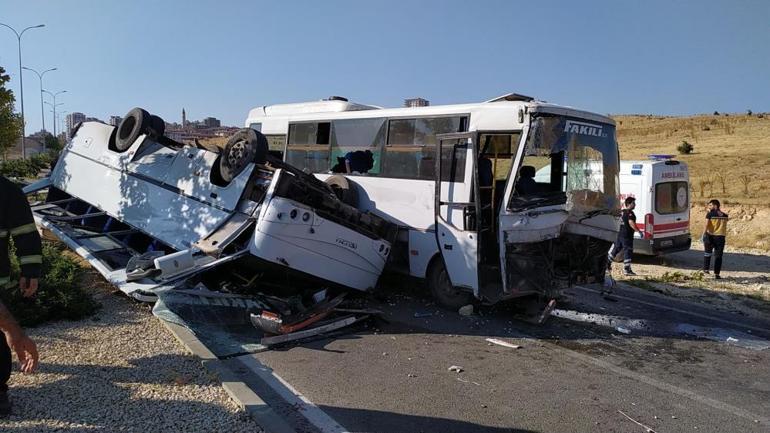 Bursa ve Gaziantepte servis minibüsleri kaza yaptı: 30 yaralı