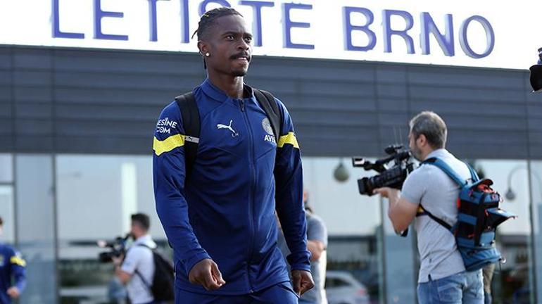 Fenerbahçeden transfer bombası Willian ayrılmaya sıcak bakıyor