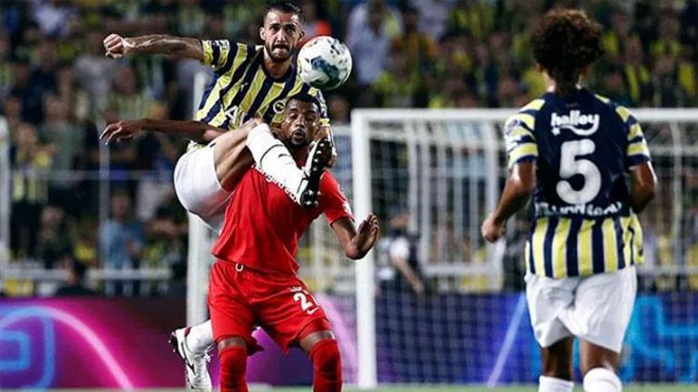 Fenerbahçeden savunmaya bomba hamle Milli oyuncu ile görüşmeler başladı