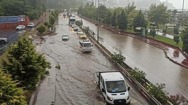 Şiddetli yağışlar Marmaranın doğusuna kaydı, işte son hava durumu tahminleri