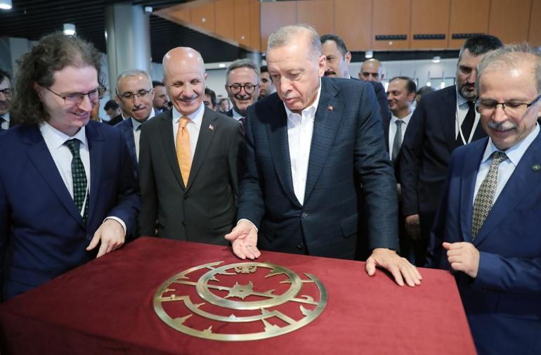 Türkiyenin en büyük üniversite kütüphanesi açıldı Cumhurbaşkanı Erdoğan: 3 bin kişiye hizmet verecek