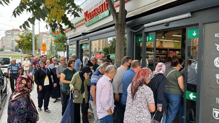 Tarım Kredi Marketlerinde indirim kuyruğu