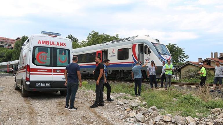 Demir yolunda feci olay Kulaklığıyla yürüyen Sudeme tren çarptı