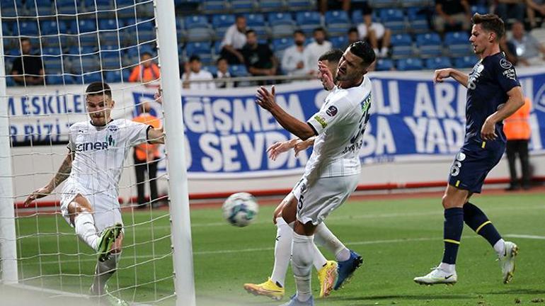 Kasımpaşa - Fenerbahçe maçında tartışılan pozisyon Yeni transfer bir ilk başardı