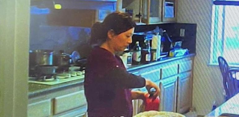 Karısını mutfaktaki gizli kamerayla yakalamıştı... Mahkemede şok iddia