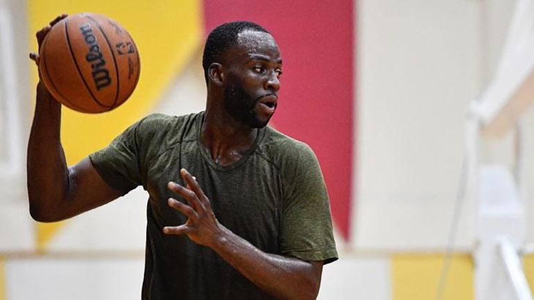 NBA yıldızı Draymond Green, Galatasaray Müzesini gezdi