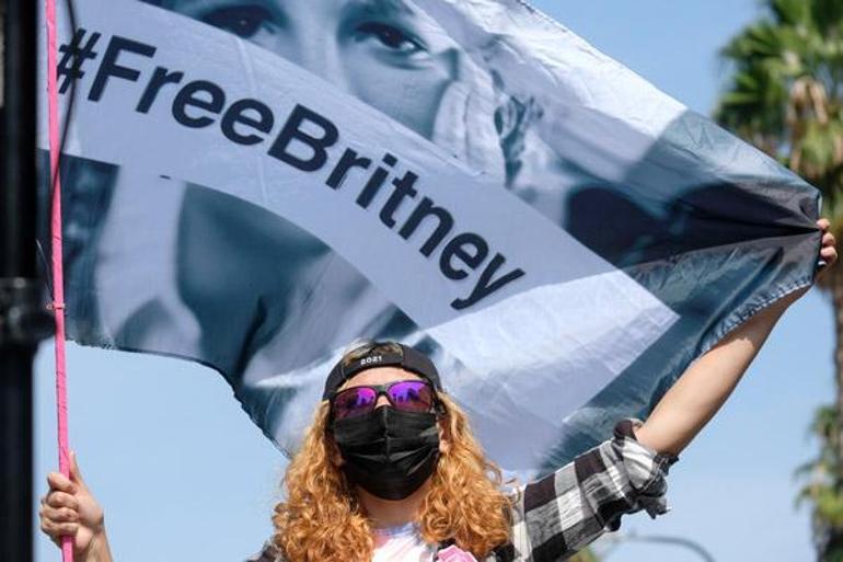 Britney Spears geçirdiği zor günlerden bahsetti: Hepsi yanlarına kaldı