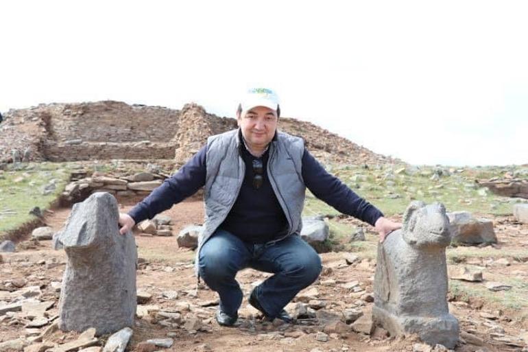 Tarihi keşif: Efsanevi Türk liderin mezarı bulundu
