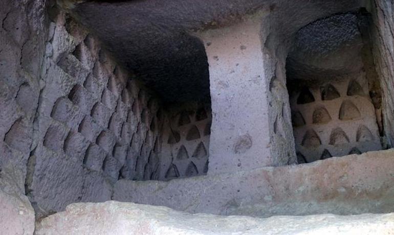 2 yıl önce keşfedildi 21 adet columbarium bulundu