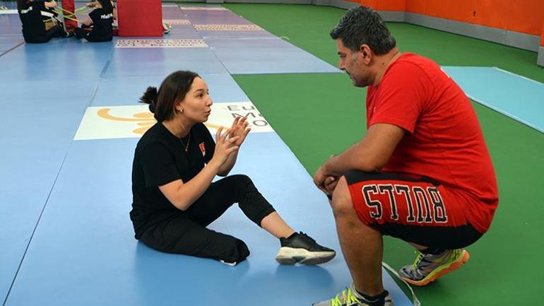 Bacağını kaybeden Cerenin yaşama azmi