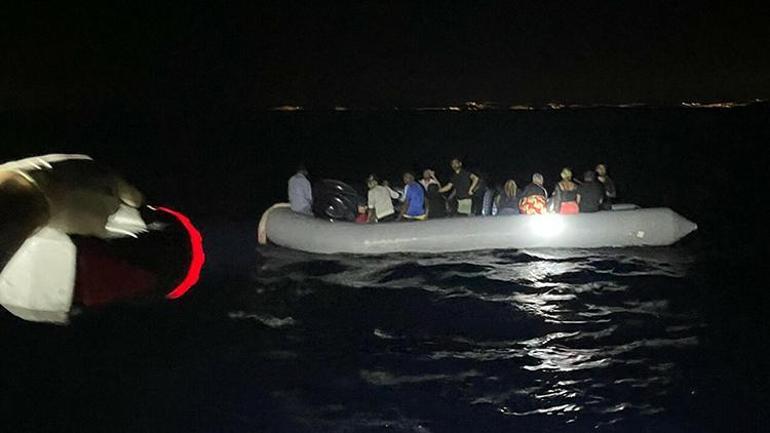 Yunan unsurlarının ittiği 64 kaçak göçmen kurtarıldı