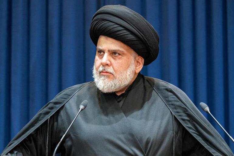 Irakta Sadr çağrı yaptı, taraftarları hükümet binalarının etrafından ayrılıyor