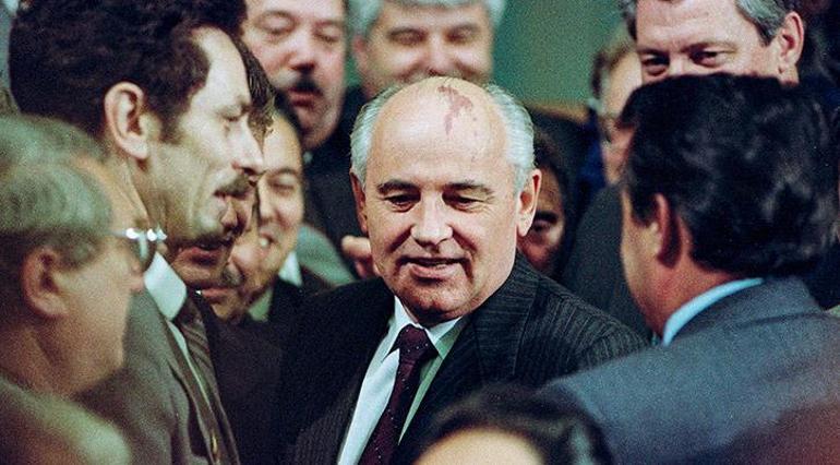 SSCBnin son lideri Mihail Gorbaçov hayatını kaybetti