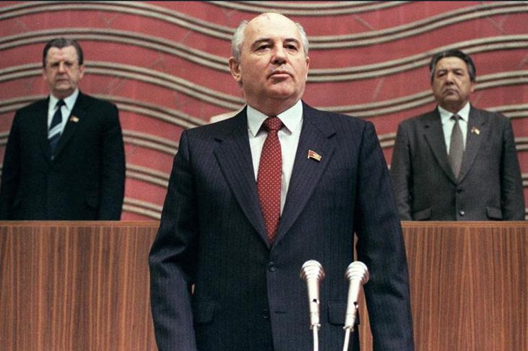 Mihail Gorbaçov kimdir, Sovyetler Birliğinin dağılmasında nasıl bir rol oynadı