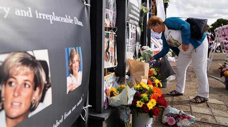 Halkın Prensesi Diana 25. ölüm yıl dönümünde Londrada anıldı