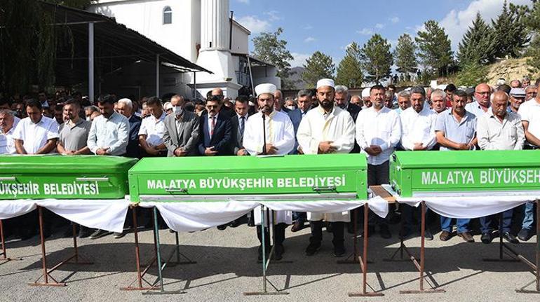 Düğünden dönenleri taşıyan minibüs ile kamyon çarpıştı; 7 ölü, 9 yaralı