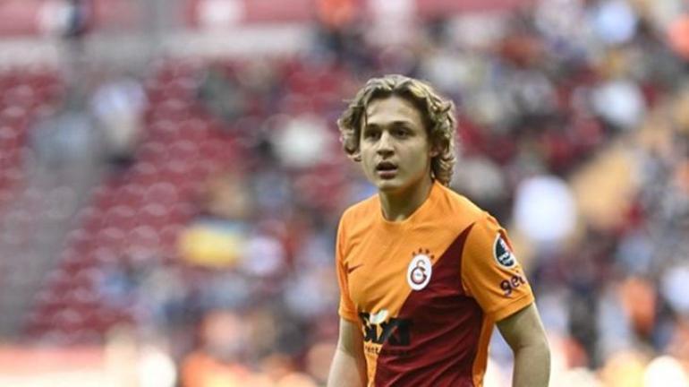 Galatasarayın yeni transferi sonrası patladı Bunu aklım almıyor