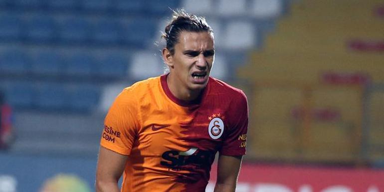 Okan Buruk, Galatasaraylı yıldızın biletini kesti Süper Ligden iki talip