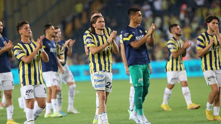 Fenerbahçe maçından sonra dikkat çeken sözler: Bir de Batshuayiyi ekleyin Yaşasın rotasyon