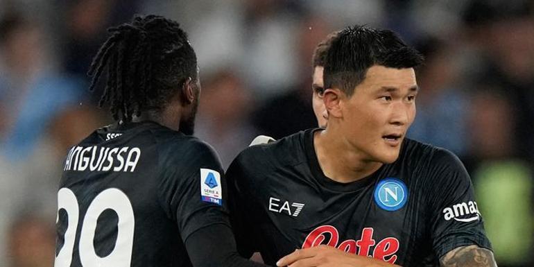Napolide Kim Min-Jae yine sahnede Ona komutan diyorlar