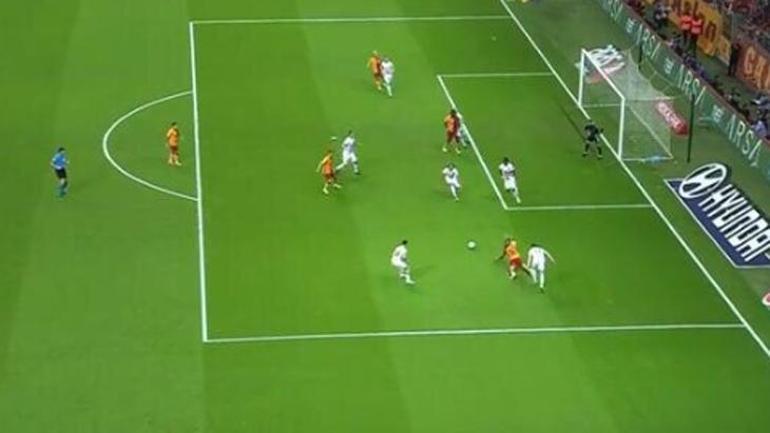 Galatasaraydan penaltı isyanı ve Abdülkerim Bardakcı tepkisi Yıldız oyuncu tek başına sırtladı
