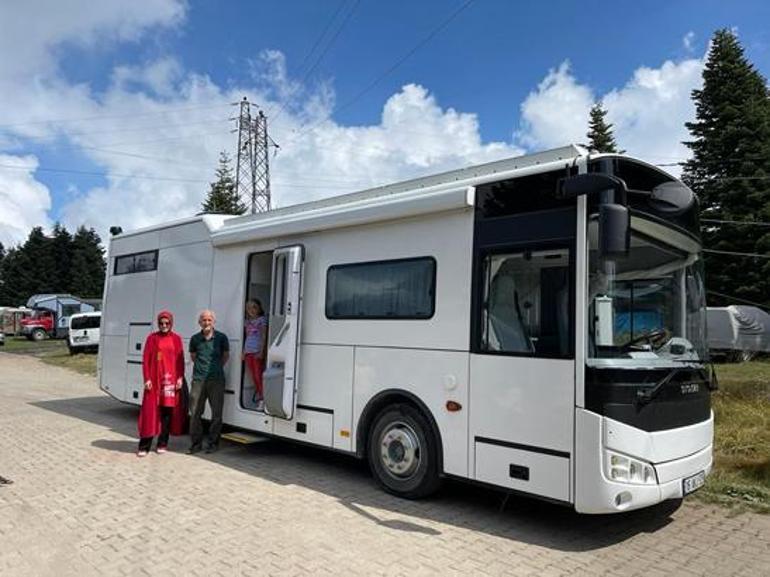 2 milyon lira harcadı: Özel halk otobüsünden akıllı karavan yaptı