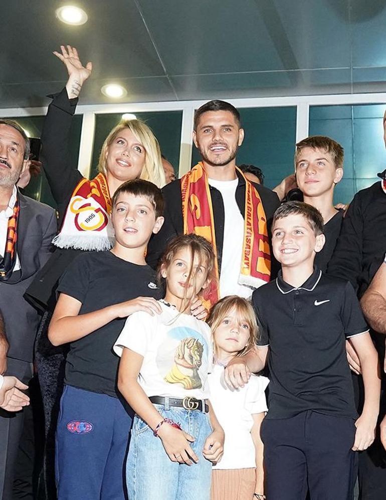 Mauro Icardi ve ailesine 24 saat koruma ile özel aşçı İtalyada gündem oldu