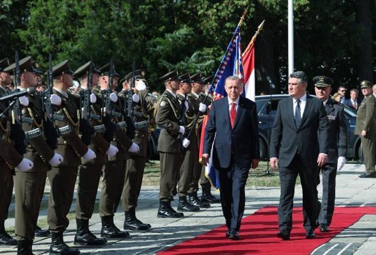 Cumhurbaşkanı Erdoğana Hırvatistan’da resmi törenle karşılama
