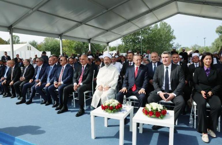 Cumhurbaşkanı Erdoğan, Sisakta İslam Kültür Merkezinin açılışını yaptı