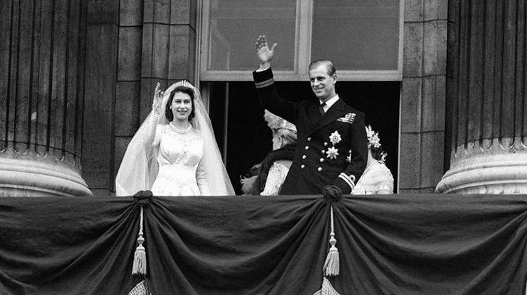 Kraliyete adanan bir ömür: 70 yıl, 15 başbakan ve 1 kraliçe