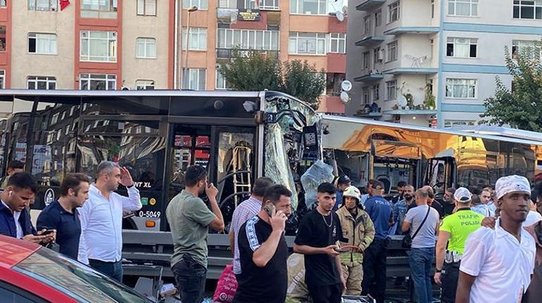 Avcılarda metrobüsler çarpıştı Çok sayıda yaralı var