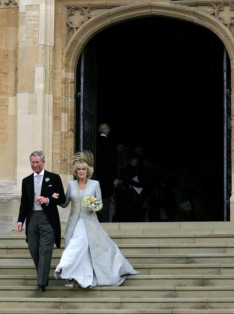 İngilterenin yeni Konsort Kraliçesi Camilla