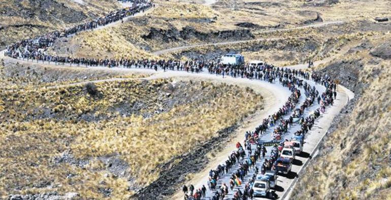 Majesteleri Esenboğa’da, ailesi Avrupa’da iktidarda