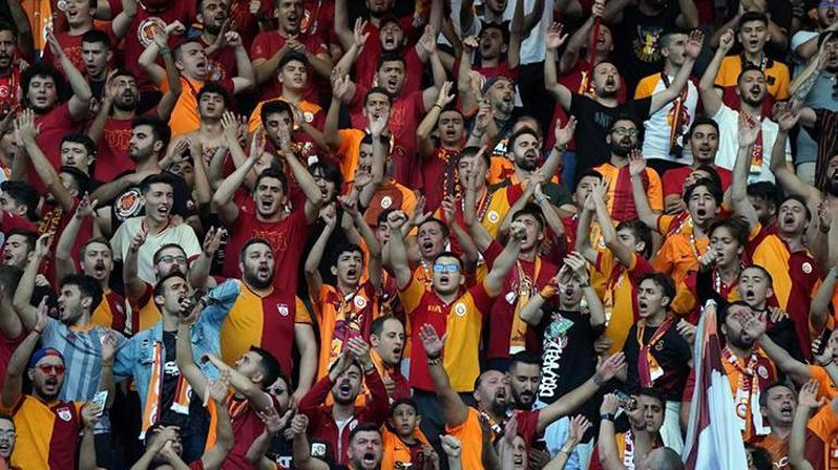 Galatasarayda Mauro Icardi ve Juan Mata damgası Okan Buruk tarih verdi