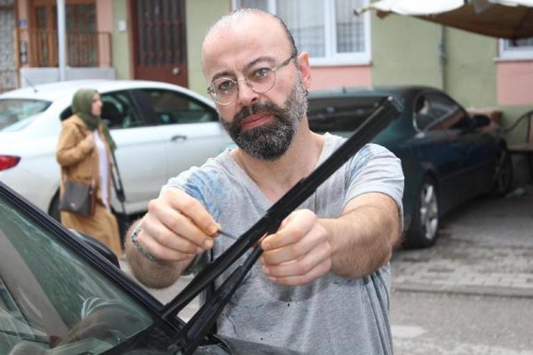 Hayvansever akademisyene bu kez de Ensendeyim tehdidi