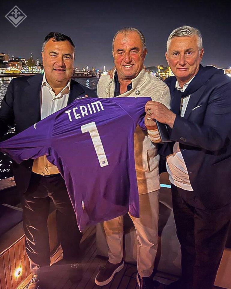 Başakşehir öncesi Fiorentinadan Fatih Terime jest